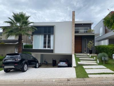 Casa em Condom�nio para Loca��o, em Santana de Parna�ba, bairro Tambor�, 4 dormit�rios, 2 banheiros, 4 su�tes, 6 vagas